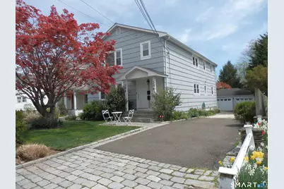 306 Grovers Avenue #Second Floor, Bridgeport, CT 06605 - Photo 1