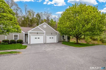 54 Elizabeth Circle #54, Newtown, CT 06482 - Photo 1