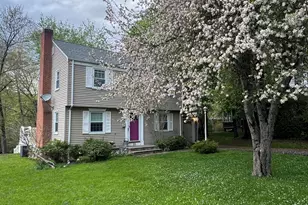 34 Cobbs Rd, West Hartford, CT 06107 - Photo 1