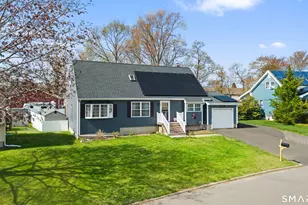 118 Bluebird Dr, Naugatuck, CT 06770 - Photo 1