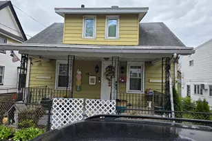 19 Manhan St, Waterbury, CT 06710 - Photo 1
