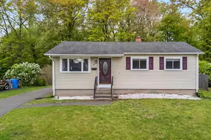 41 Hemingway St, Plainville, CT 06062 - Photo 1