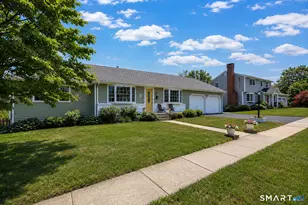 125 McLeod Pl, Stratford, CT 06614 - Photo 1