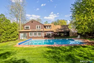 10 Cliffmount Dr, Bloomfield, CT 06002 - Photo 1