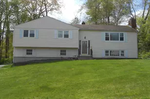 279 Wedgewood Dr, Naugatuck, CT 06770 - Photo 1
