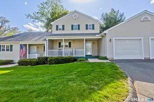 8 Dibble Hollow Ln, Windsor Locks, CT 06096 - Photo 1