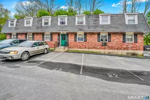 364 Colonial Ave, Waterbury, CT 06704 - Photo 1