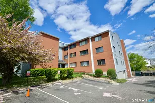 18 Amsterdam Ave, Bridgeport, CT 06606 - Photo 1