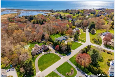 11 Westwood Drive, Waterford, CT 06385 - Photo 1