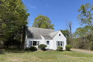 18 Norton Rd, East Windsor, CT 06016 - Photo 1