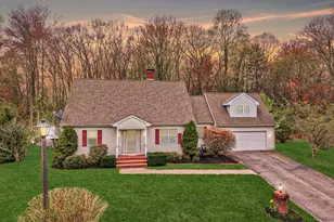 37 Augustyn Ct, Torrington, CT 06790 - Photo 1