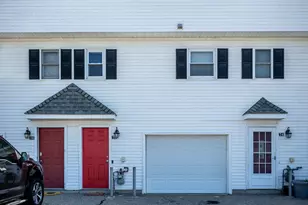 75 Commodore Cmns, Derby, CT 06418 - Photo 1
