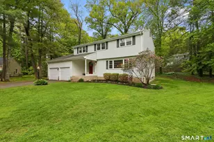 1 Horseshoe Cir, Simsbury, CT 06070 - Photo 1