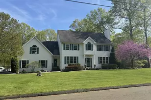 37 Oakwood Ln, Hamden, CT 06518 - Photo 1
