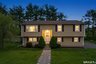 126 Cartpath Dr, Meriden, CT 06450 - Photo 1