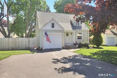 21 Kensington Street, Manchester, CT 06040 - Photo 1