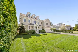 110 Smith St, Fairfield, CT 06824 - Photo 1