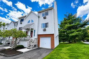 925 Oronoke Rd, Waterbury, CT 06708 - Photo 1