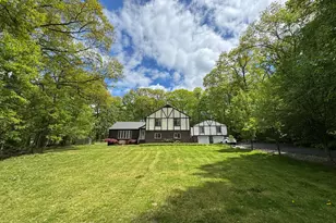 38 Grey Ledge Dr, Guilford, CT 06437 - Photo 1