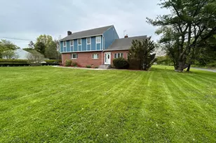 890 Daniels Farm Rd, Trumbull, CT 06611 - Photo 1