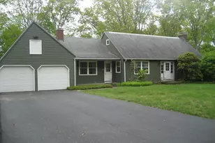 12 Tanglewood Dr, Norwich, CT 06360 - Photo 1
