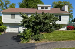 9 Benanto Dr, Derby, CT 06418 - Photo 1