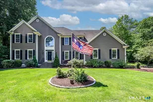 10 Canterbury Ln, Newtown, CT 06482 - Photo 1