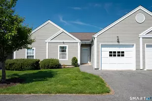 46 Elizabeth Cir, Newtown, CT 06482 - Photo 1