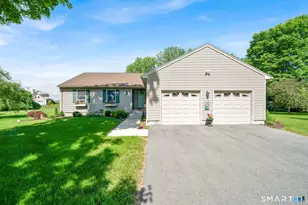 32 Kibbe Rd, Ellington, CT 06029 - Photo 1