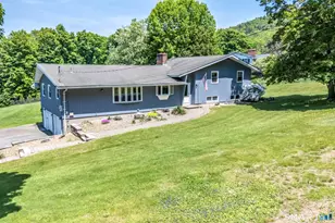 19 Skyridge Dr, Somers, CT 06071 - Photo 1