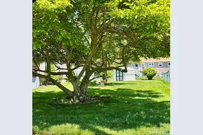 15 Bridle Path Lane, West Haven, CT 06516 - Photo 23