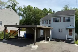 1679 Litchfield Turnpike, Woodbridge, CT 06525 - Photo 1