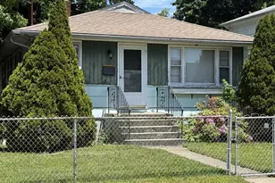 166 Marigold Ave, Bridgeport, CT 06606 - Photo 1
