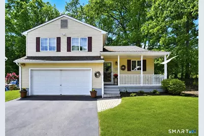 40 Kathleen Way, Manchester, CT 06042 - Photo 1