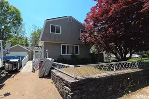 87 Oxford Dr, East Hartford, CT 06118 - Photo 1