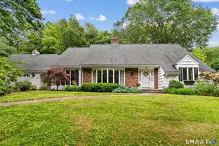 30 Fox Chase Ln, West Hartford, CT 06107 - Photo 1