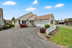 31 Ross Way, Windsor Locks, CT 06096 - Photo 1