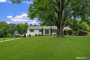 12 Laurel Wood Dr, Shelton, CT 06484 - Photo 1