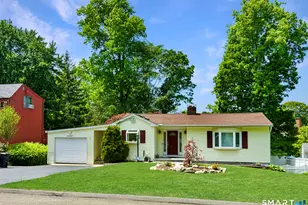 28 Pamlynn Rd, Stamford, CT 06905 - Photo 1