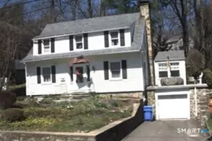 34 Fern Cir, Waterbury, CT 06708 - Photo 1