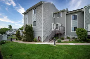 88 Turtle Bay Dr, Branford, CT 06405 - Photo 1