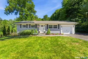 17 Greenbriar Ln, Newtown, CT 06470 - Photo 1