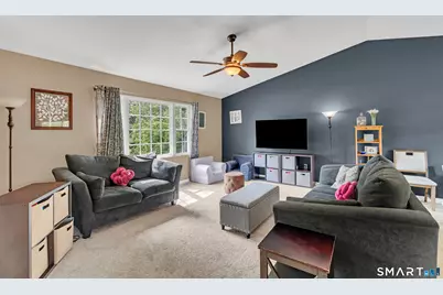 971 Yale Avenue, Wallingford, CT 06492 - Photo 1