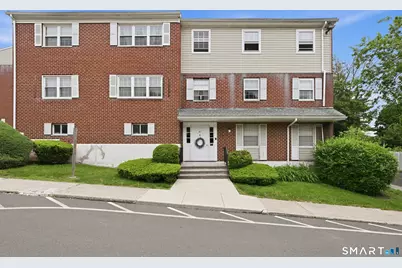 50 Greenhouse Road #41D, Bridgeport, CT 06606 - Photo 1
