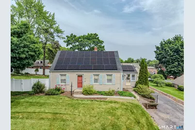 10 Manning Road, Windsor Locks, CT 06096 - Photo 1