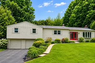 68 Heritage Dr, Naugatuck, CT 06770 - Photo 1