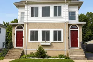 62 S Quaker Ln, West Hartford, CT 06119 - Photo 1