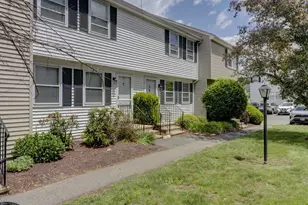 5 Persimmon Ln, Glastonbury, CT 06033 - Photo 1