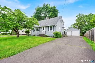 4 King Court, Enfield, CT 06082 - Photo 1