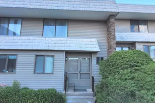 22 Dogwood Ct, Cromwell, CT 06416 - Photo 1